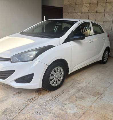HYUNDAI HB20 1.0 COMFORT PLUS 12V FLEX 4P MANUAL